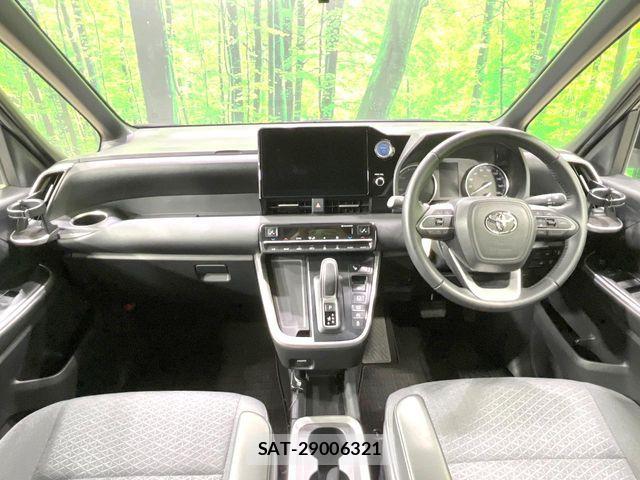 Toyota VOXY HYBRID 2022-03 8439094-1