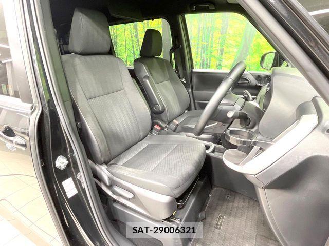 Toyota VOXY HYBRID 2022-03 8439094-8