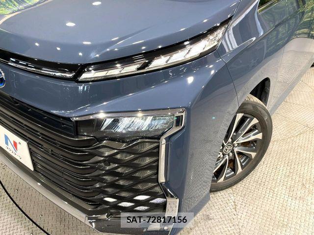 Toyota VOXY HYBRID 2022-12 8439092-12