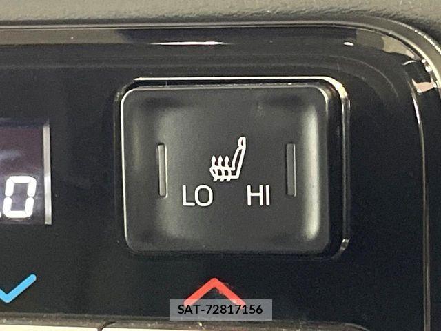 Toyota VOXY HYBRID 2022-12 8439092-5