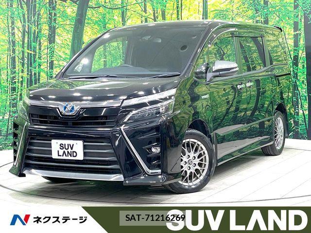 Toyota VOXY HYBRID 2018-03 8439098-0