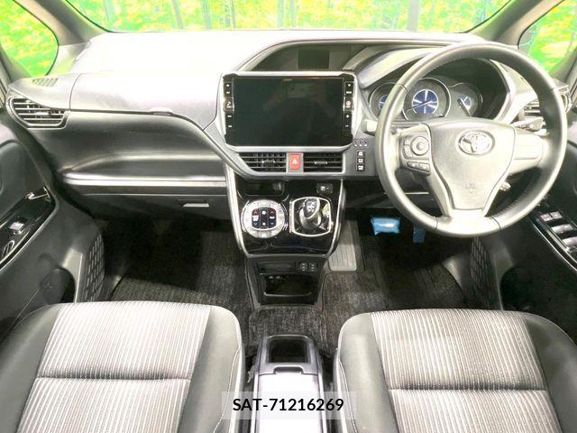 Toyota VOXY HYBRID 2018-03 8439098-1