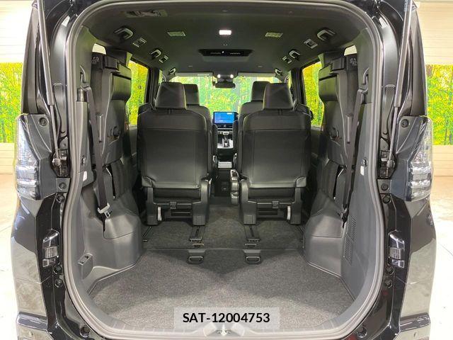 Toyota VOXY HYBRID 2026-02 8439090-10