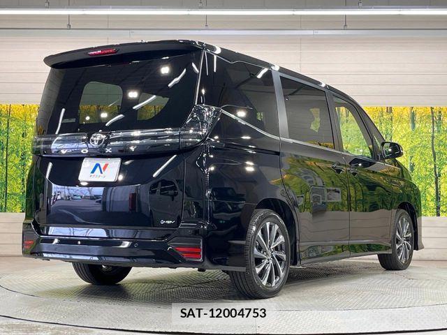 Toyota VOXY HYBRID 2026-02 8439090-16
