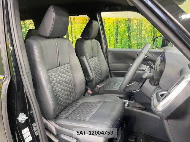Toyota VOXY HYBRID 2026-02 8439090-7