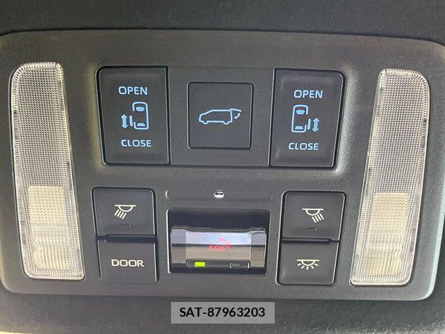 Toyota VOXY HYBRID 2025-07 8439091-4