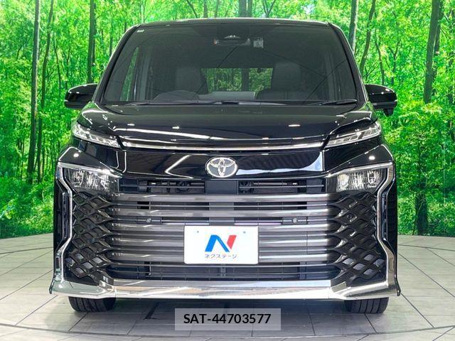 Toyota VOXY HYBRID 2025-11 8439088-16