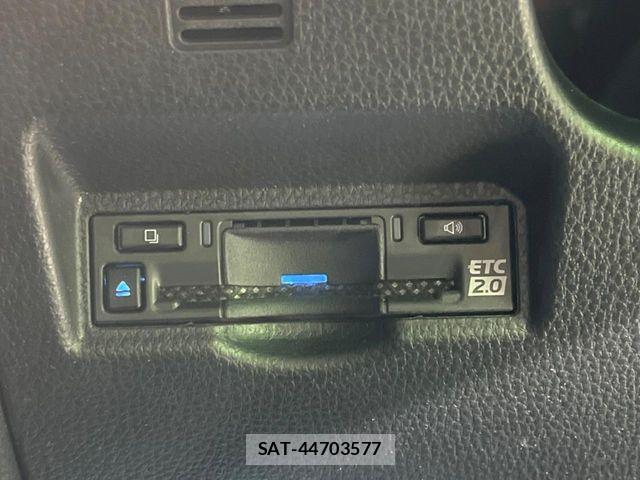 Toyota VOXY HYBRID 2025-11 8439088-5