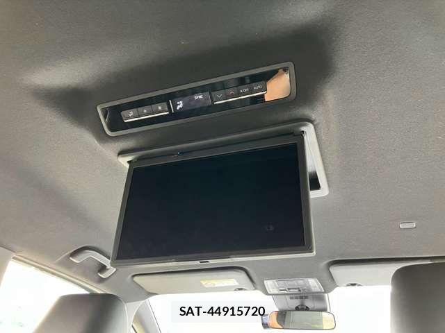 Toyota VOXY HYBRID 2022-07 8458755-1