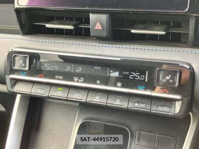 Toyota VOXY HYBRID 2022-07 8458755-6