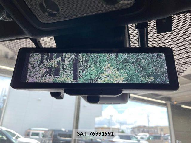 Toyota VOXY HYBRID 2019-04 8458756-7