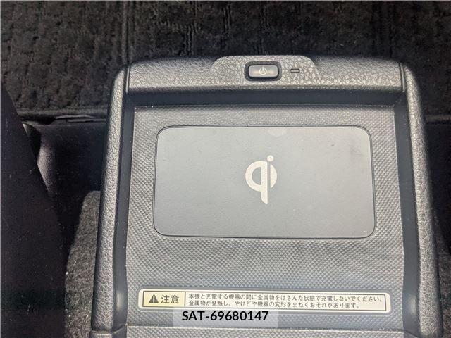 Toyota VOXY HYBRID 2015-07 8458760-25