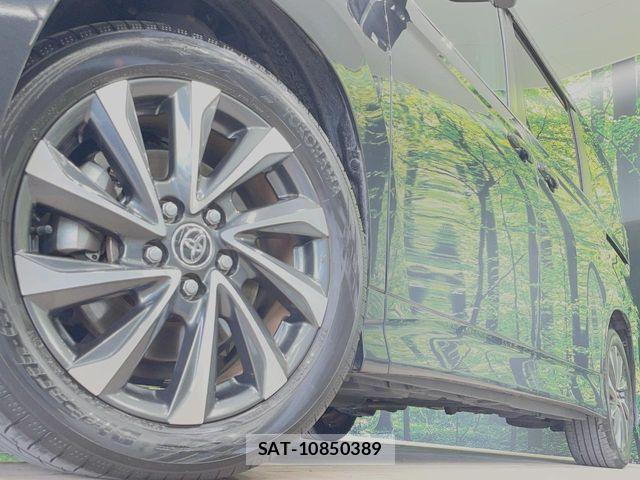 Toyota VOXY HYBRID 2022-12 8458753-13