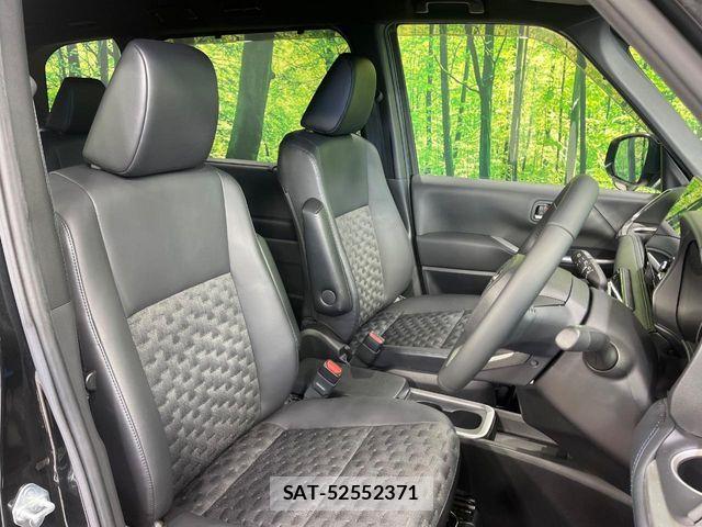 Toyota VOXY HYBRID 2022-04 8458751-7