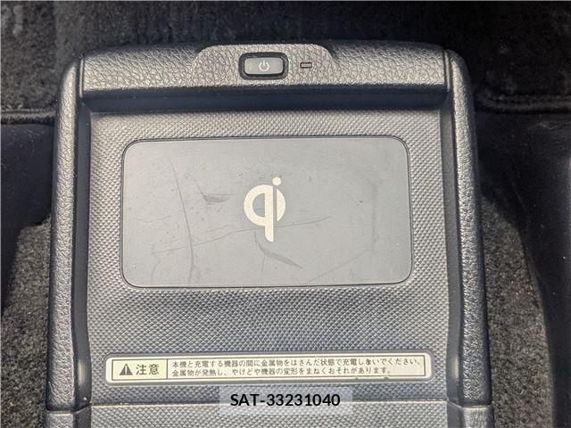 Toyota VOXY HYBRID 2015-12 8458764-26
