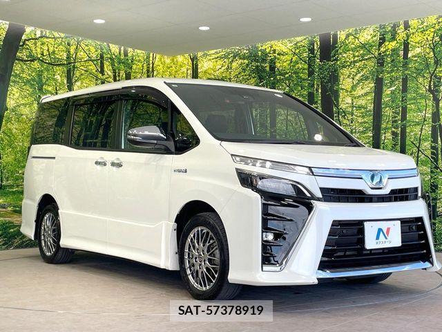 Toyota VOXY HYBRID 2019-05 8458757-16