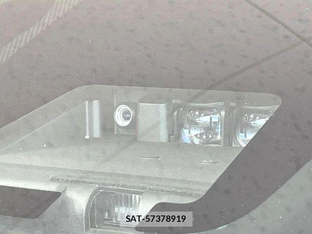 Toyota VOXY HYBRID 2019-05 8458757-3