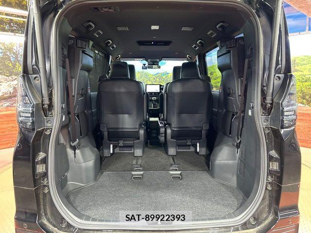Toyota VOXY HYBRID 2023-06 8486260-10