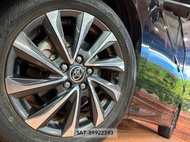 Toyota VOXY HYBRID 2023-06 8486260-13