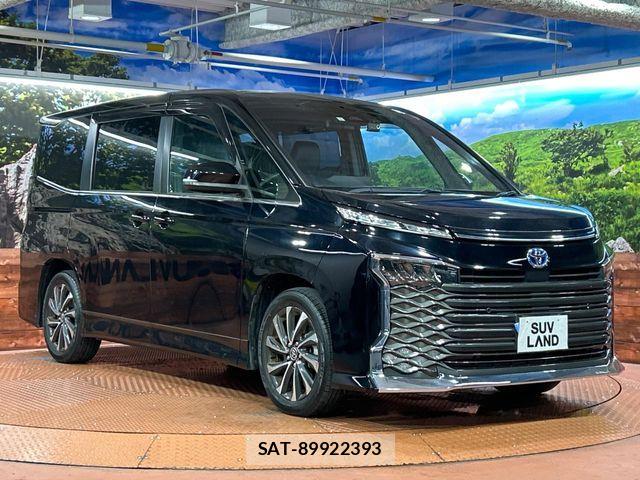Toyota VOXY HYBRID 2023-06 8486260-16