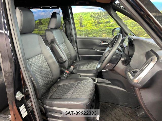 Toyota VOXY HYBRID 2023-06 8486260-7