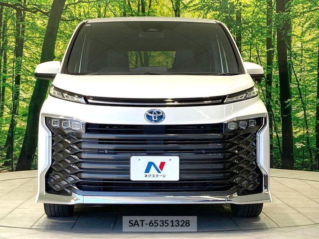 Toyota VOXY HYBRID 2023-11 8528174-14