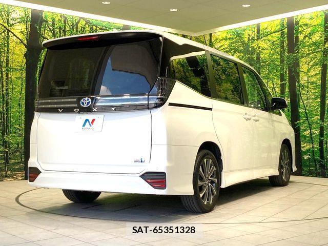 Toyota VOXY HYBRID 2023-11 8528174-17