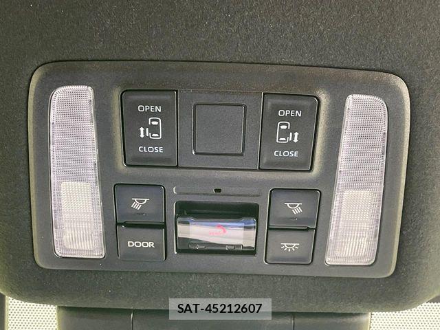 Toyota VOXY HYBRID 2022-03 8528173-2
