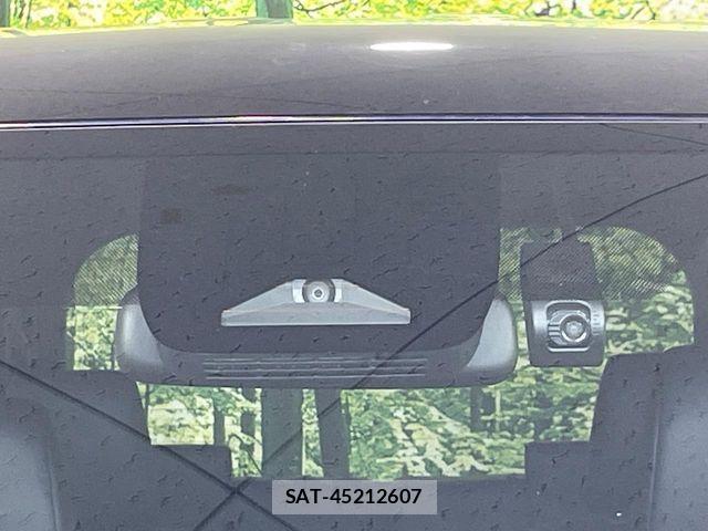 Toyota VOXY HYBRID 2022-03 8528173-6
