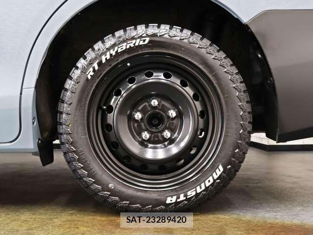 Toyota VOXY HYBRID 2015-09 8528179-13