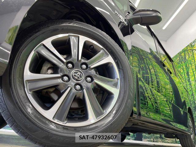 Toyota VOXY HYBRID 2017-10 8528187-13