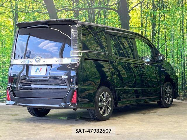 Toyota VOXY HYBRID 2017-10 8528187-16