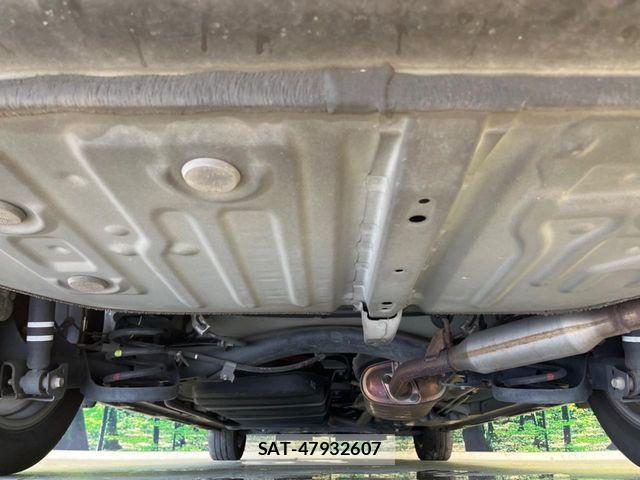 Toyota VOXY HYBRID 2017-10 8528187-18