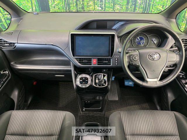 Toyota VOXY HYBRID 2017-10 8528187-1