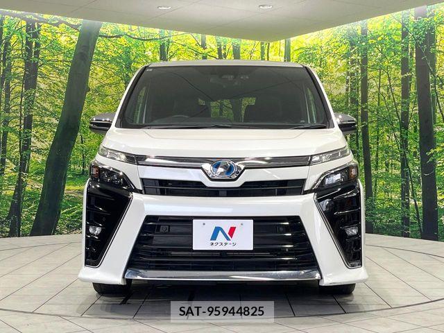 Toyota VOXY HYBRID 2019-06 8528177-14