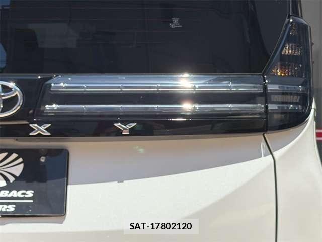 Toyota VOXY HYBRID 2025-12 8528155-11
