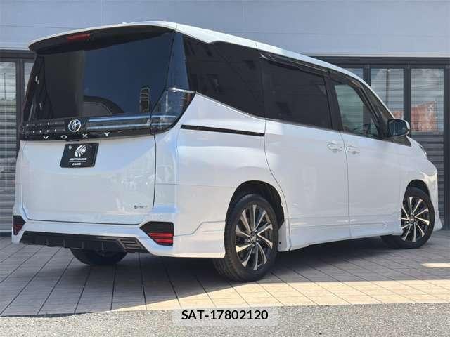Toyota VOXY HYBRID 2025-12 8528155-2