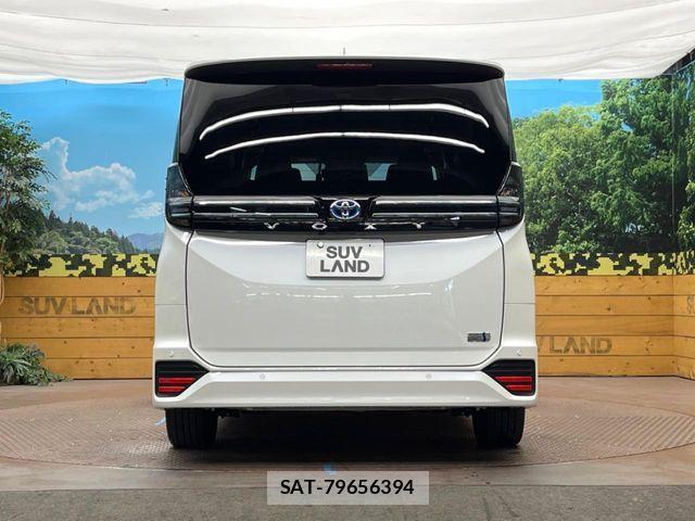 Toyota VOXY HYBRID 2022-12 8528165-15