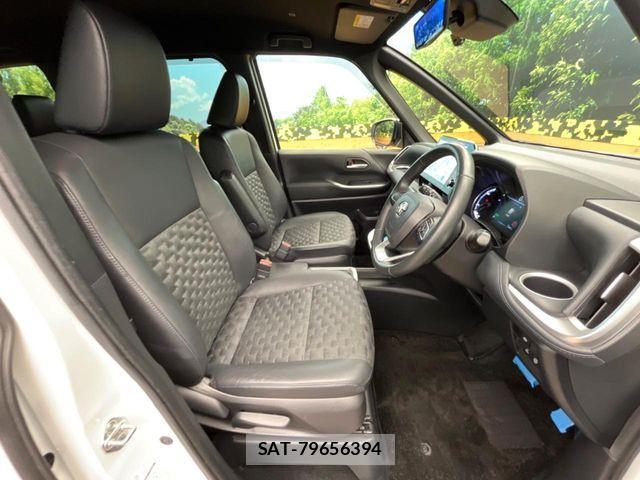 Toyota VOXY HYBRID 2022-12 8528165-7