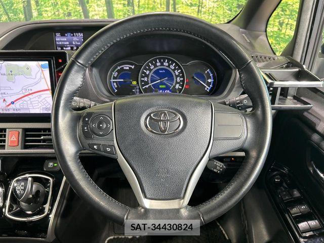 Toyota VOXY HYBRID 2017-12 8528180-10
