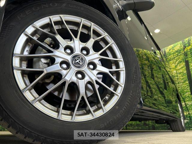 Toyota VOXY HYBRID 2017-12 8528180-12