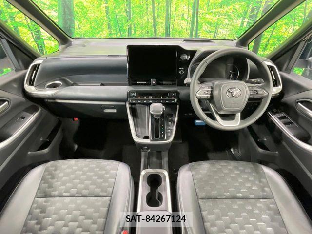 Toyota VOXY HYBRID 2024-05 8528167-1