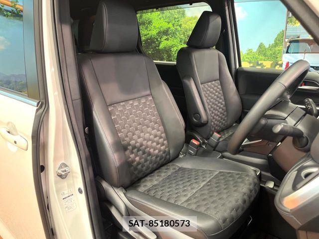 Toyota VOXY HYBRID 2024-12 8528154-9