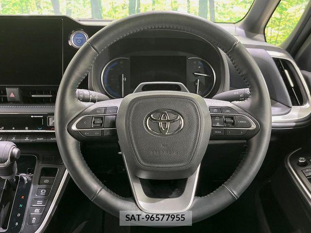 Toyota VOXY HYBRID 2023-06 8528157-10