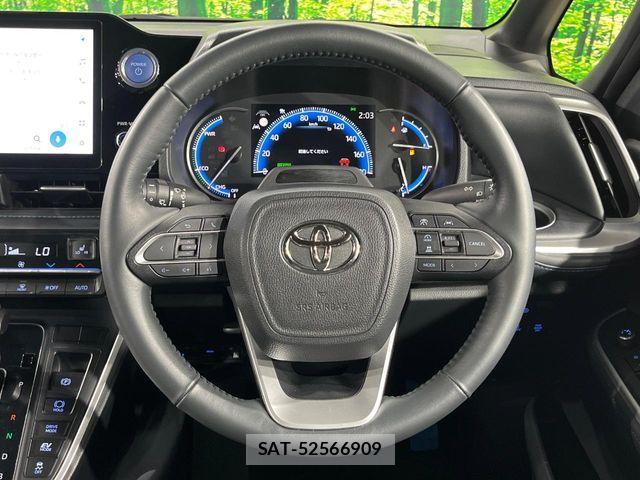 Toyota VOXY HYBRID 2023-06 8528166-11