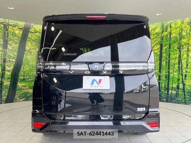 Toyota VOXY HYBRID 2022-10 8528172-14