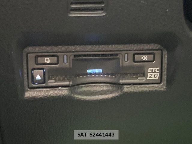 Toyota VOXY HYBRID 2022-10 8528172-5