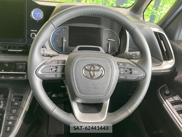Toyota VOXY HYBRID 2022-10 8528172-8