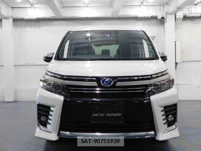 Toyota VOXY HYBRID 2017-03 8528178-5