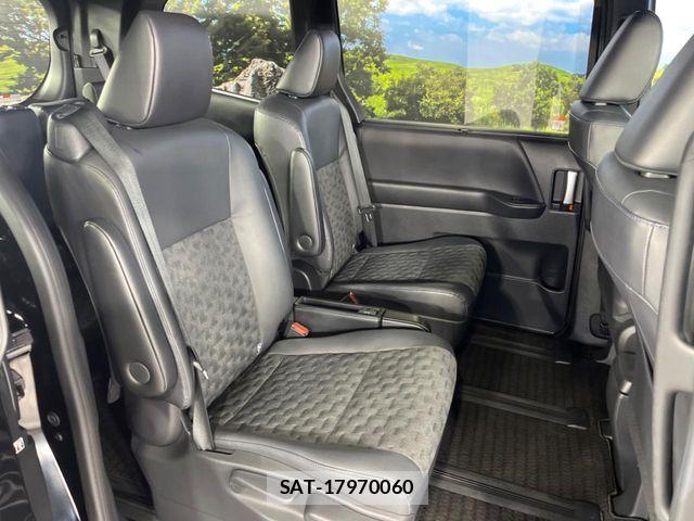 Toyota VOXY HYBRID 2022-09 8528175-9